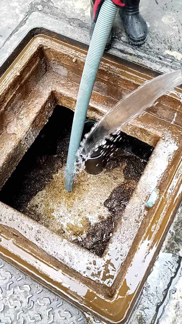 ผลงานดูดส้วมแก้ท่อตัน กรุงเทพ ปริมณฑล ภาพที่ 3